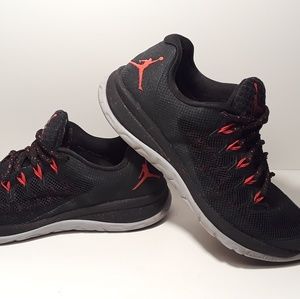 MEN'S Jordan's size 8.5